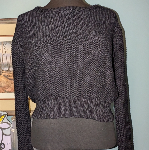 Brandy Melville Sweaters - Brandy Melville cropped black sweater, one size
